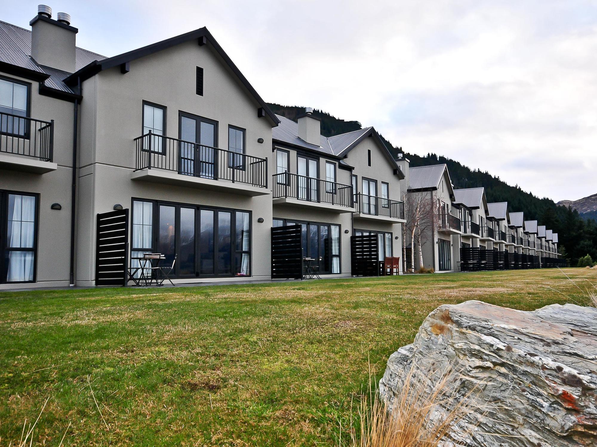 Platinum Queenstown Exterior foto