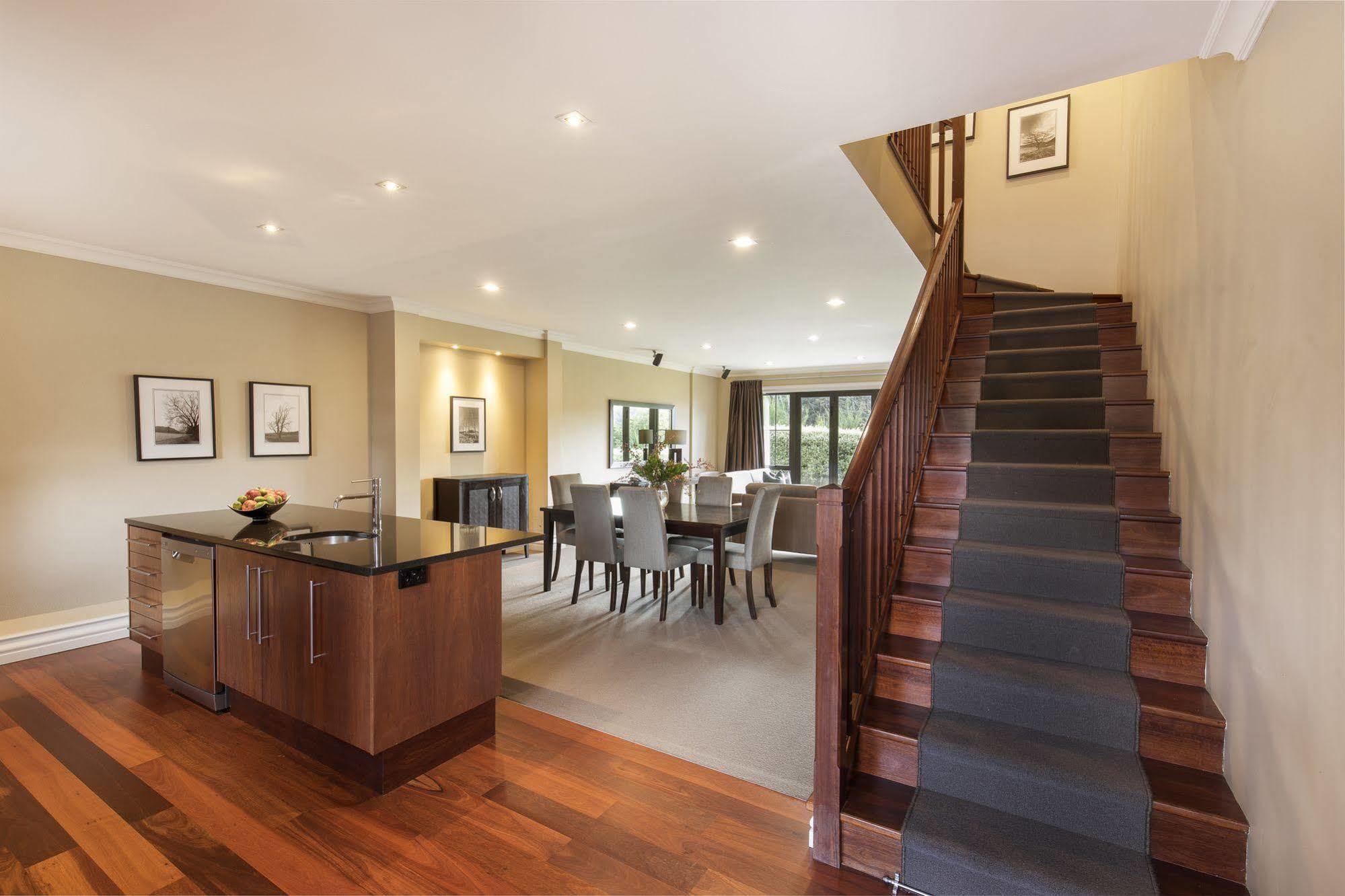Platinum Queenstown Exterior foto