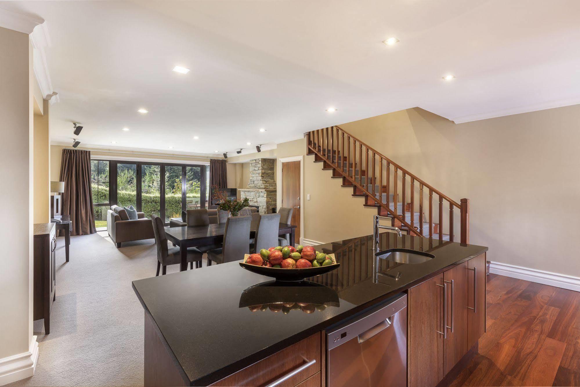 Platinum Queenstown Exterior foto
